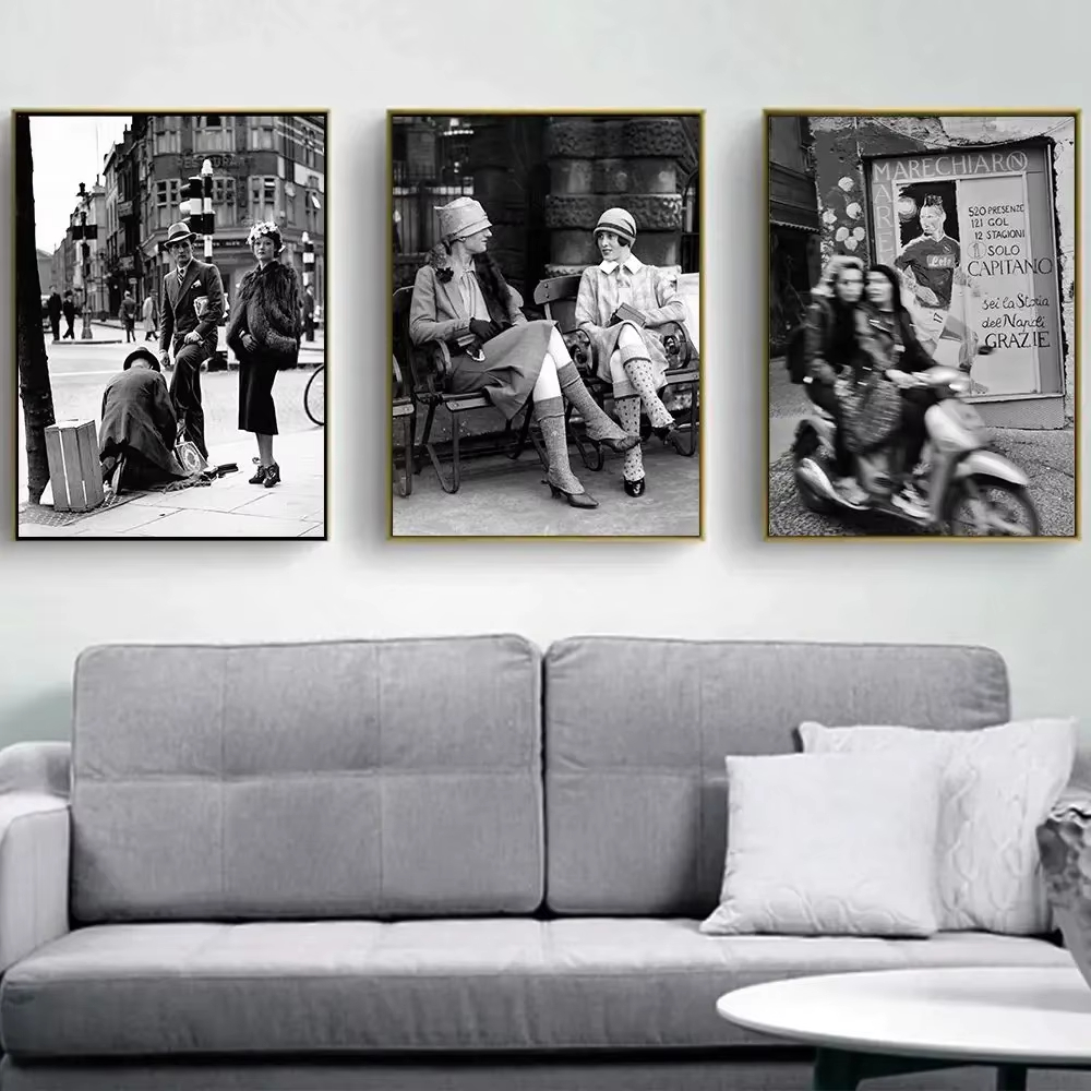 Vintage Fashion In Paris - Fashion Black And White Vintage Photography