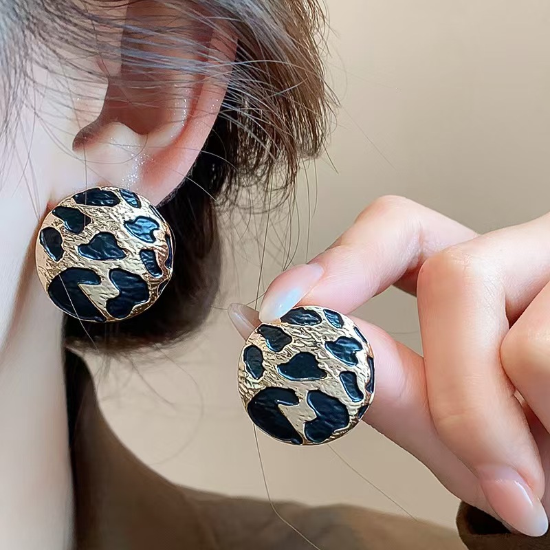 Boho Style Leopard Print Patte - Vintage Fashion Illustrations 评论和价格