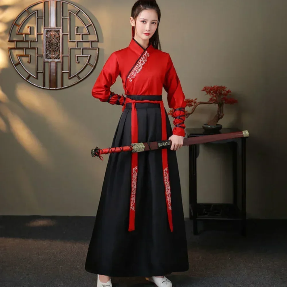 Modern Hanfu Women Top Skirt 2 - Vintage Fashion In Chinese 评论和价格