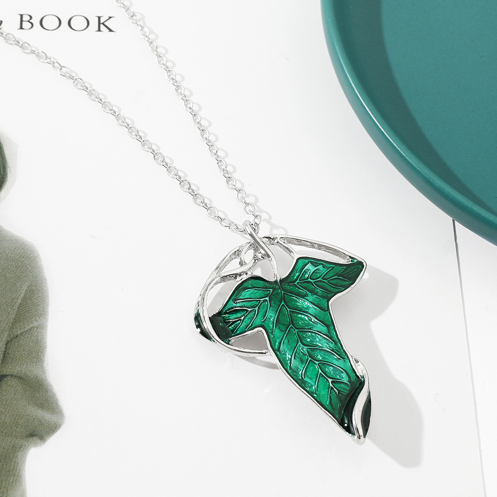 Vintage Green Leaf Pendant Nec - Vintage Fashion Model 评论和价格