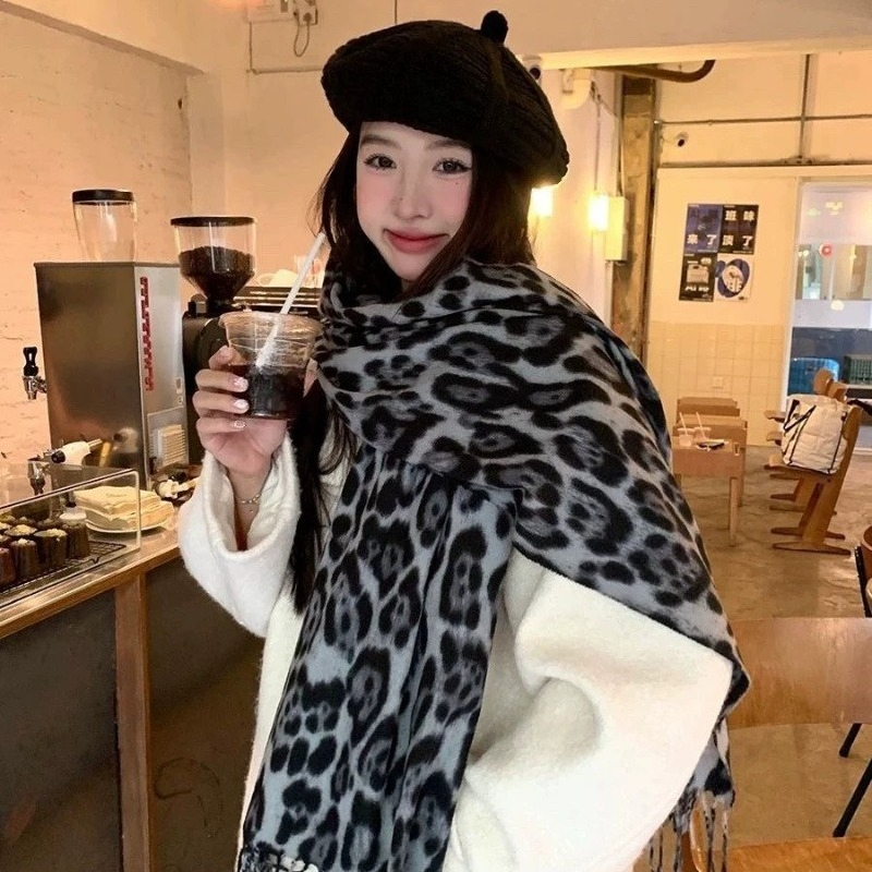2025 New Retro Silk Leopard Pa - Vintage Fashion Knitwear 评论和价格