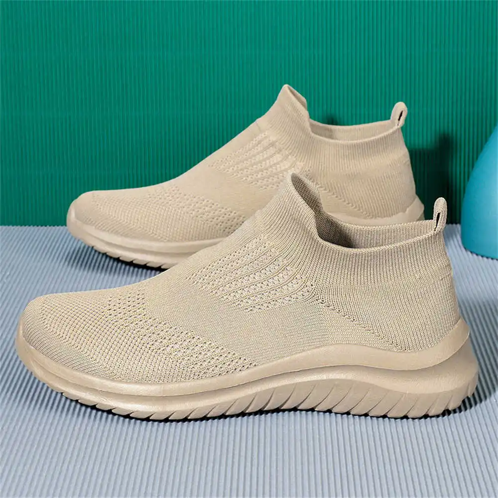 Beige Soft New Novelty Tennis  - Vintage Fashion Resale 评论和价格