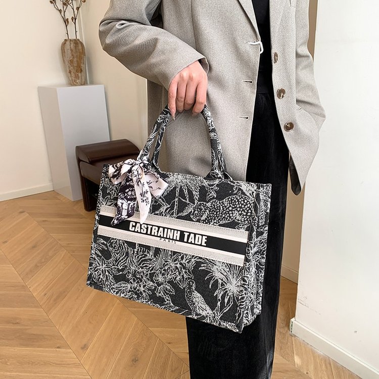 High-End Fashionable Vintage D - Vintage Fashion In Paris 评论和价格