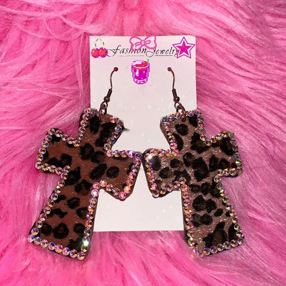 Trendy Y2K Shiny Crystal Cross - Vintage Fashion Illustrations 评论和价格